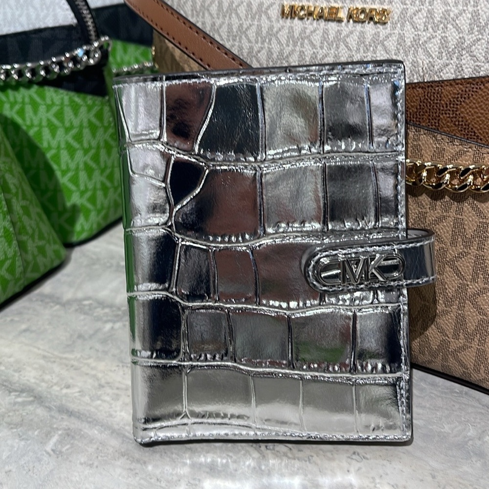 Michael Kors Empire Metallic Crocodile Embossed Leather Passport Wallet
Silver - Picture 7 of 16